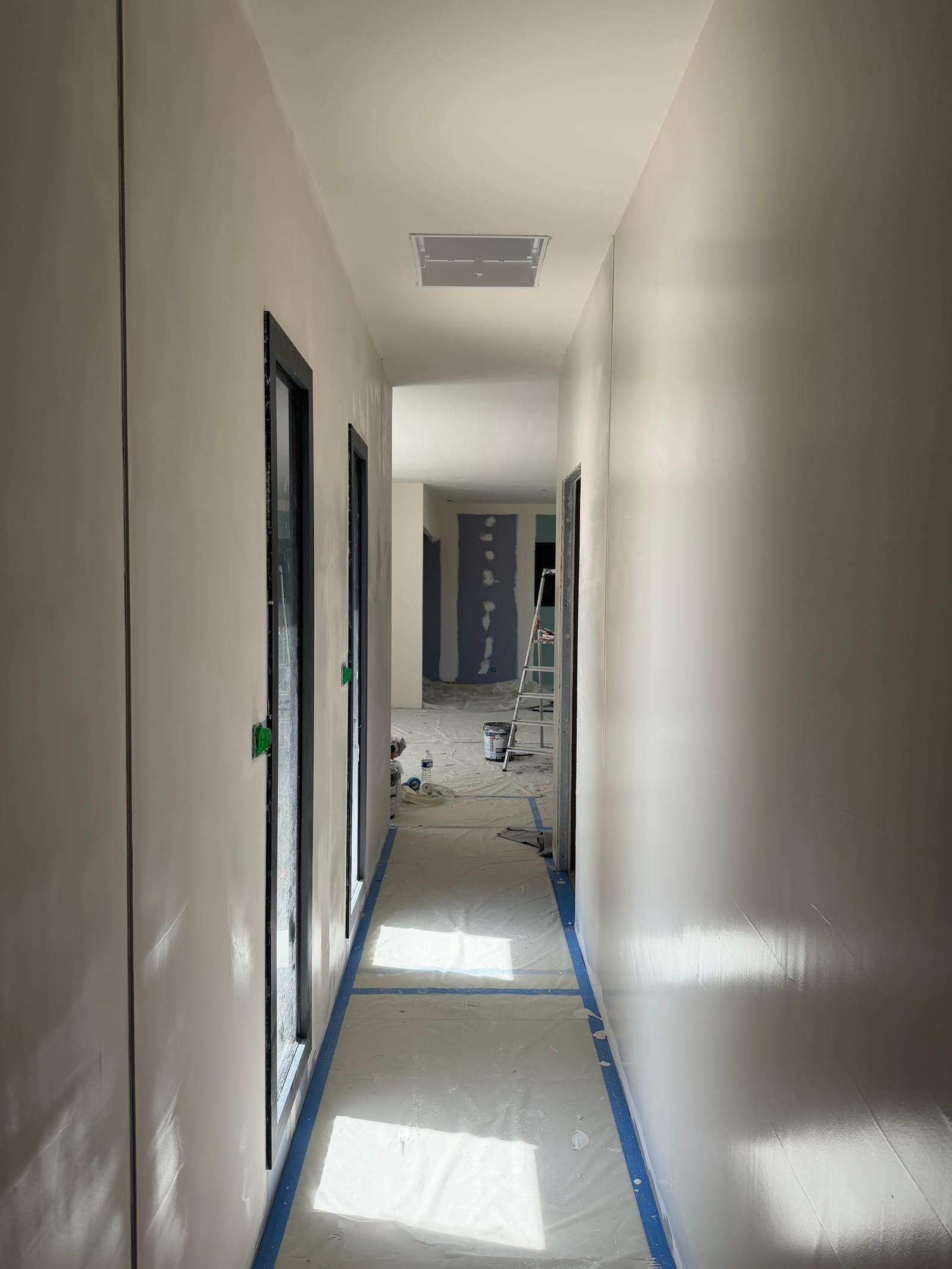 Bandes + ratissage dans une maison complète